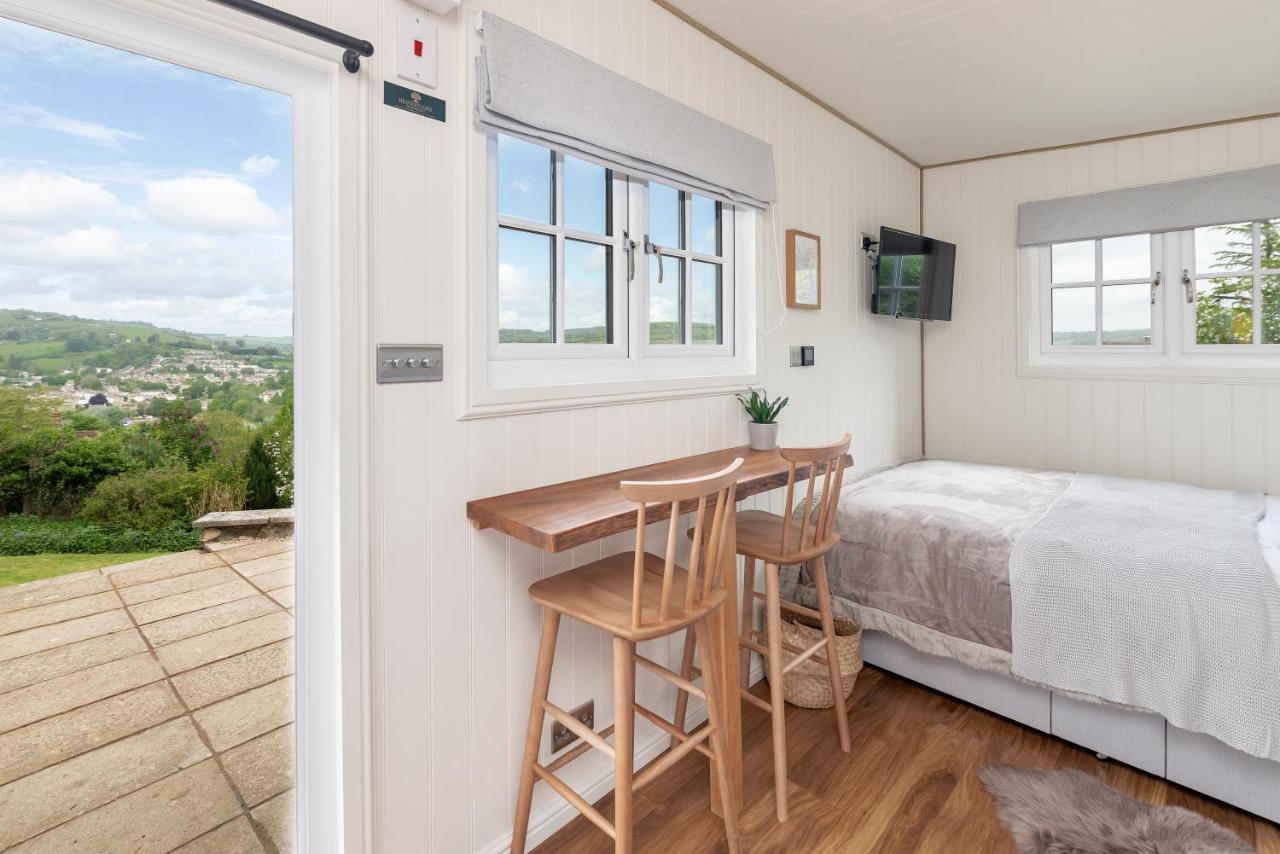 באת' Secluded Lodge With Spectacular Views And Hot Tub! מראה חיצוני תמונה