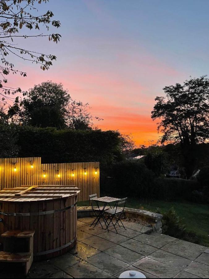 באת' Secluded Lodge With Spectacular Views And Hot Tub! מראה חיצוני תמונה